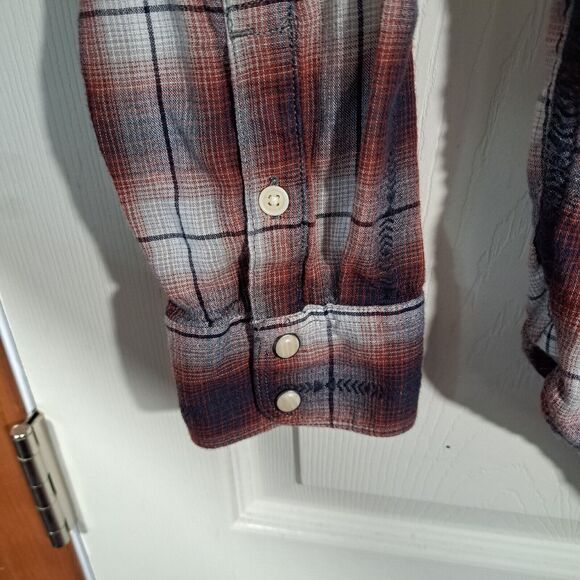 Lucky Brand Button Up Shirt Mens Size M Red Blue White Plaid Flannel Pearl Snap - Picture 7 of 16